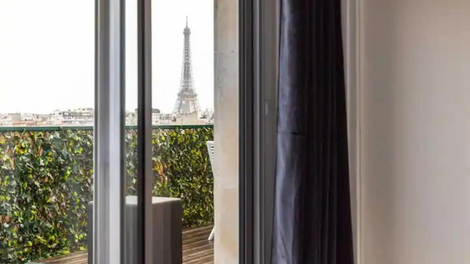 Aparthotel In Special Location Tower Eiffel
